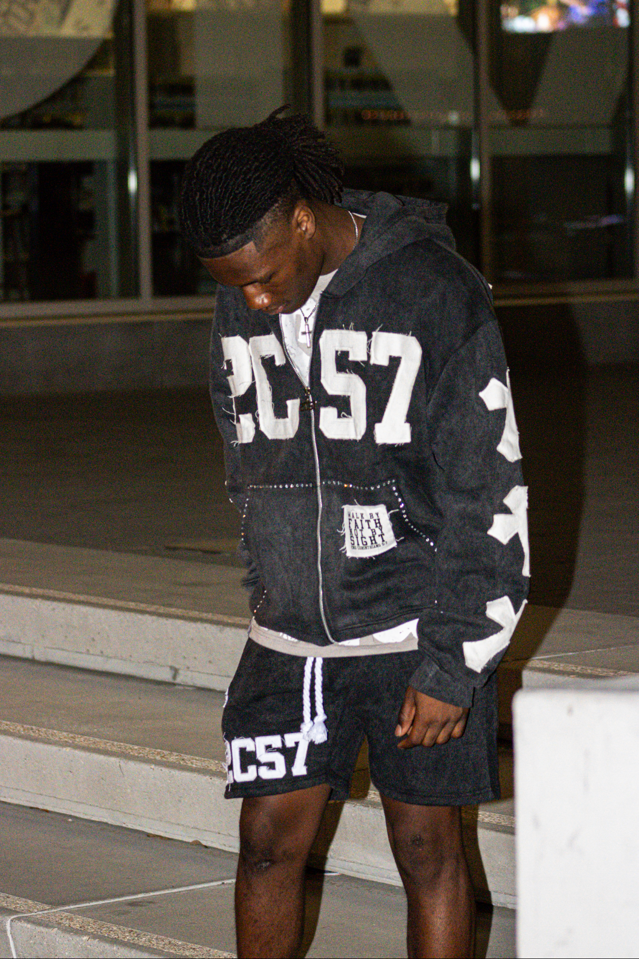 ZIP-UPS